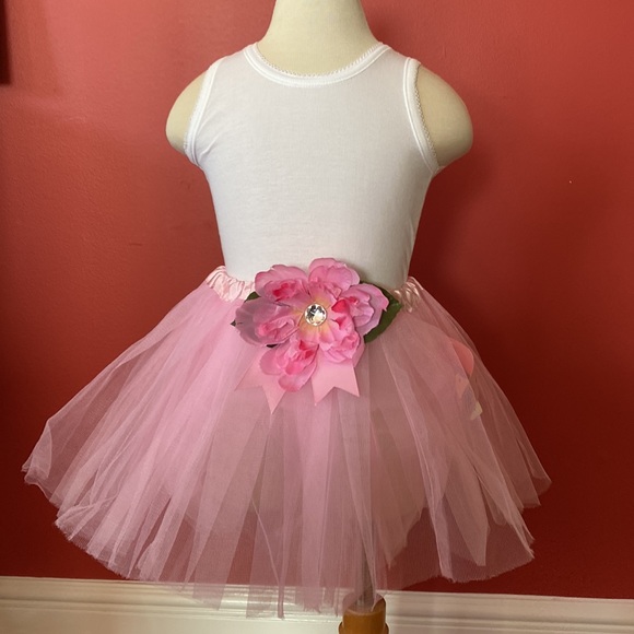 Handcrafted pink little kids tutu - new! - Picture 3 of 3